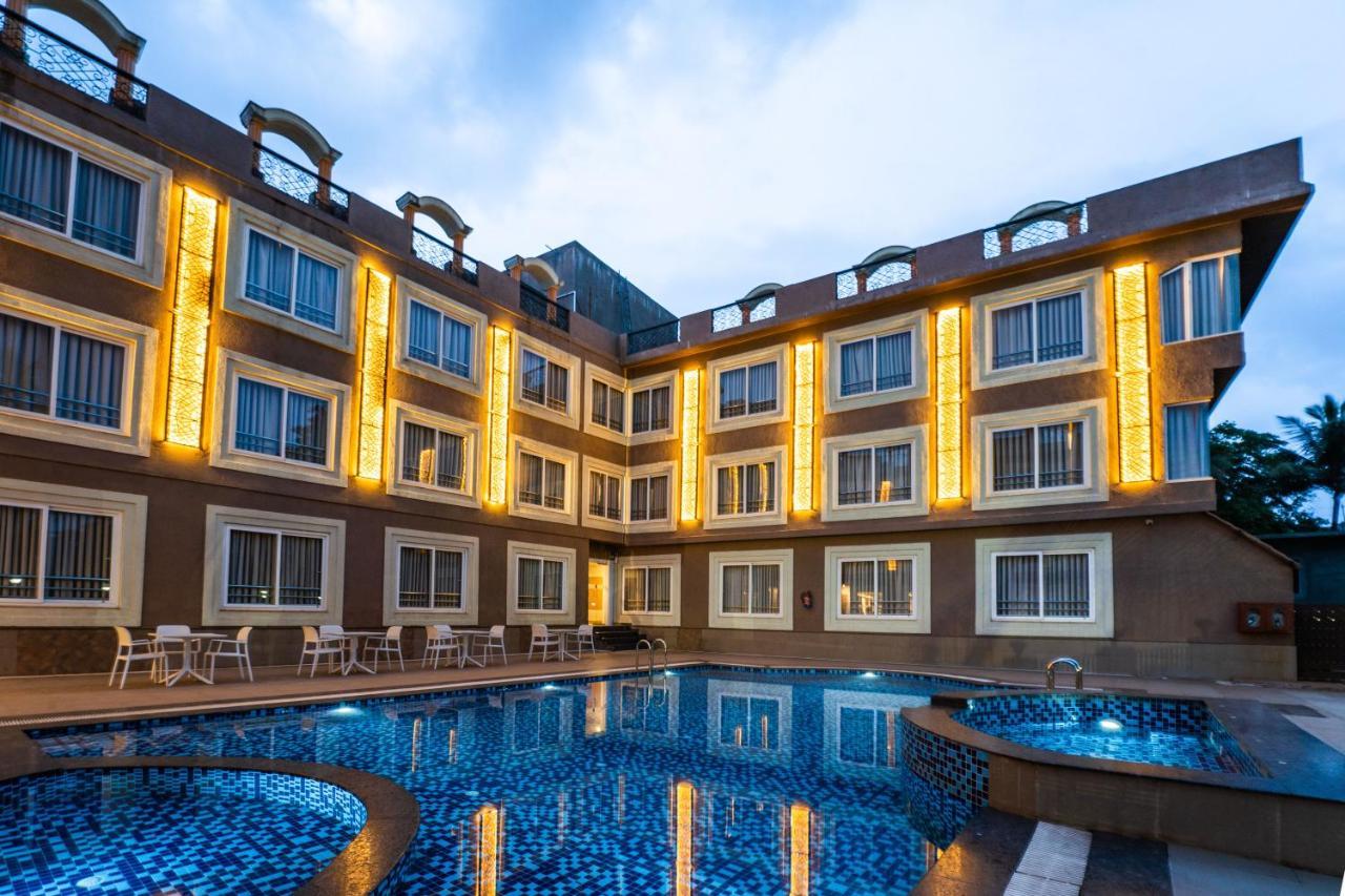 Zone Connect By The Park Parra Goa Hotel Anjuna Exterior photo