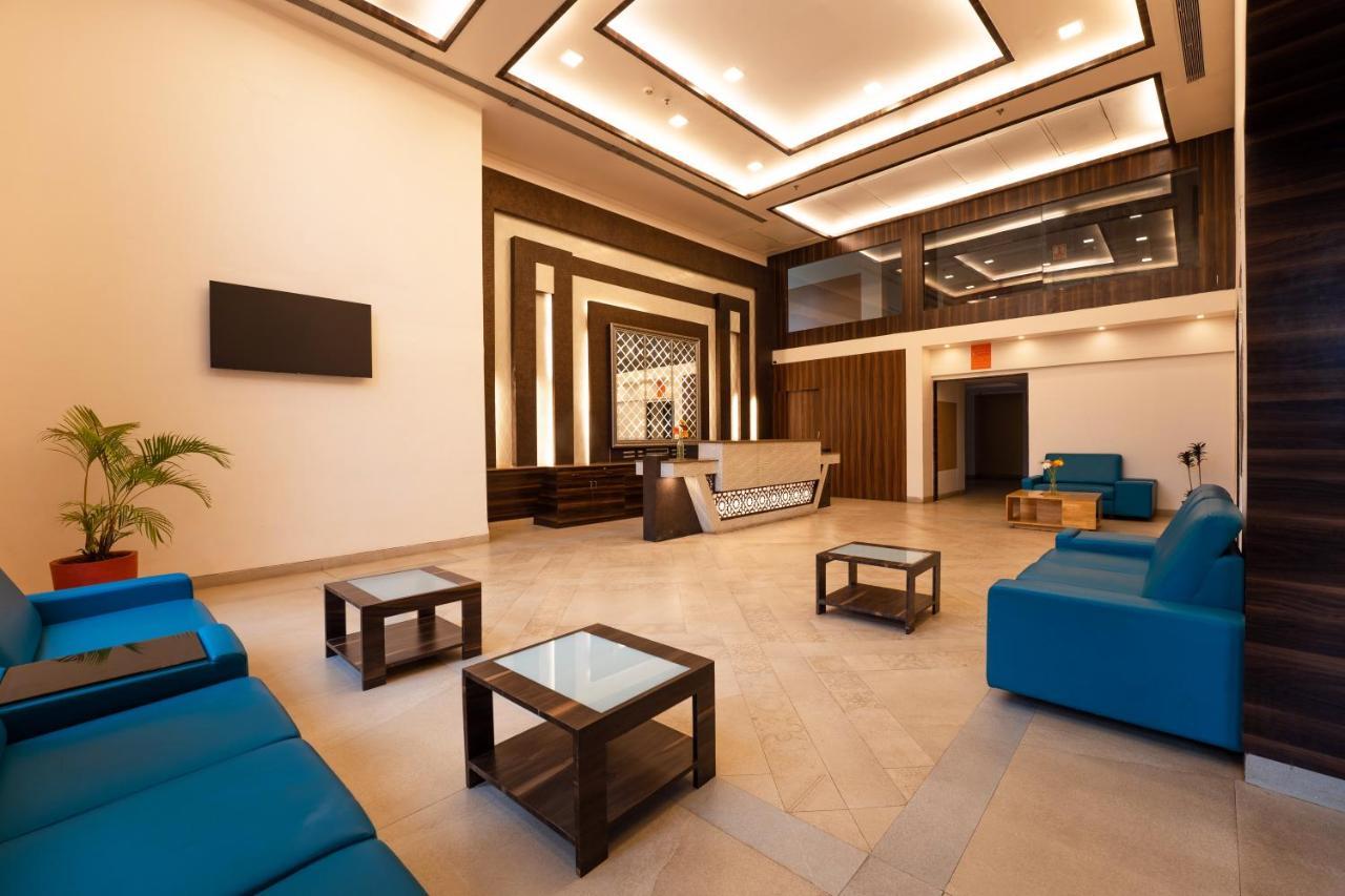 Zone Connect By The Park Parra Goa Hotel Anjuna Exterior photo
