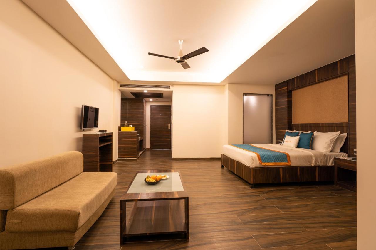 Zone Connect By The Park Parra Goa Hotel Anjuna Exterior photo