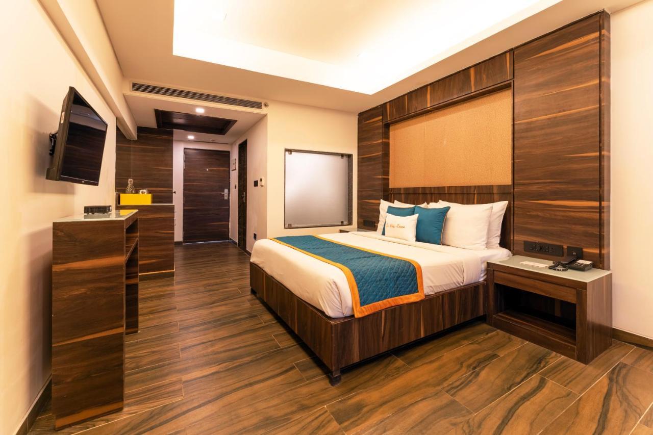Zone Connect By The Park Parra Goa Hotel Anjuna Exterior photo