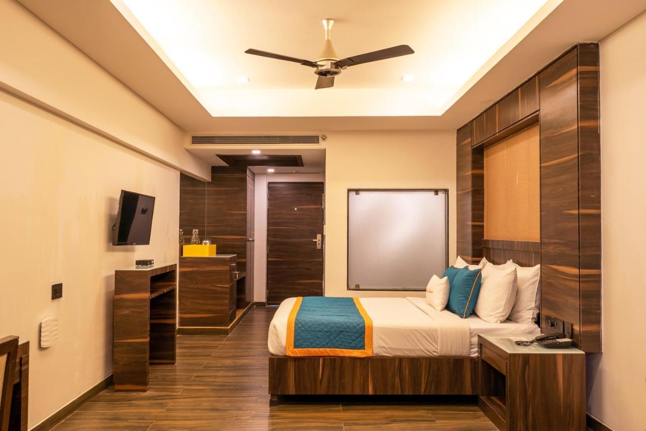 Zone Connect By The Park Parra Goa Hotel Anjuna Exterior photo